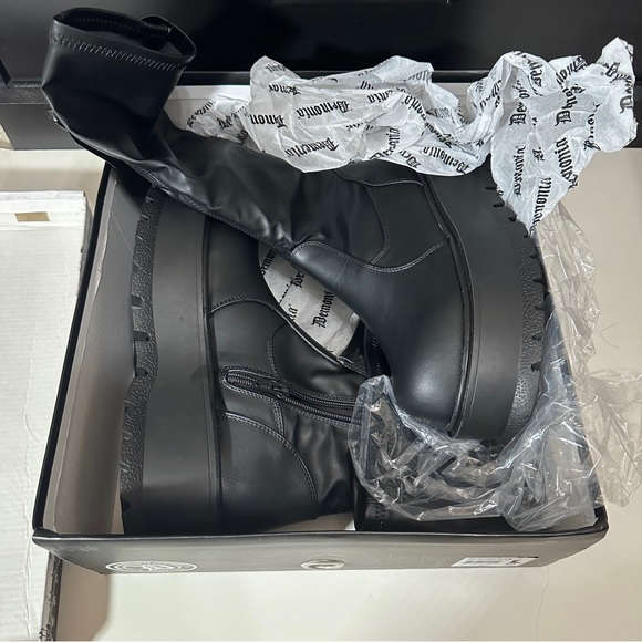 Demonia Slacker 200 Black Mid-Calf Boots - Picture 2 of 9